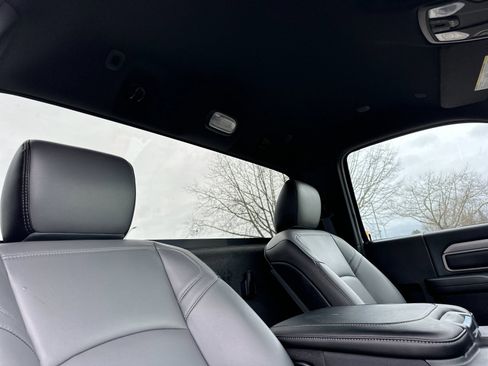 Used 2023 RAM 3500 Tradesman image 15