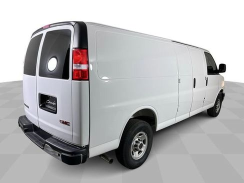 New 2026 GMC Savana 3500 Extended w/ Driver Convenience Package RWD image 9