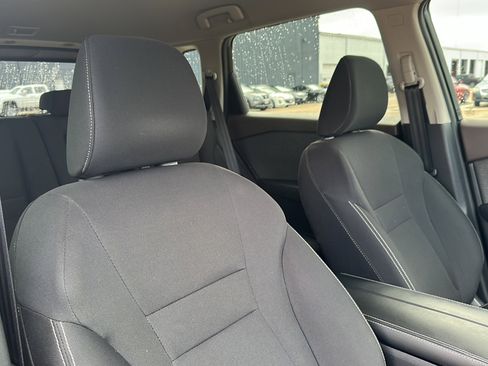 Used 2023 Nissan Rogue S image 24