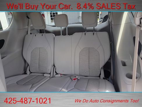 Used 2018 Chrysler Pacifica Touring Plus FWD image 26