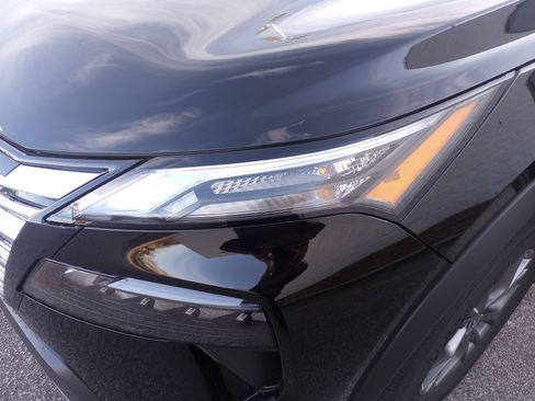 Used 2026 Nissan Rogue S FWD image 26
