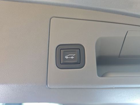 Used 2023 Cadillac XT5 Premium Luxury image 42