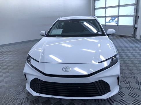 Certified 2025 Toyota Camry LE image 15