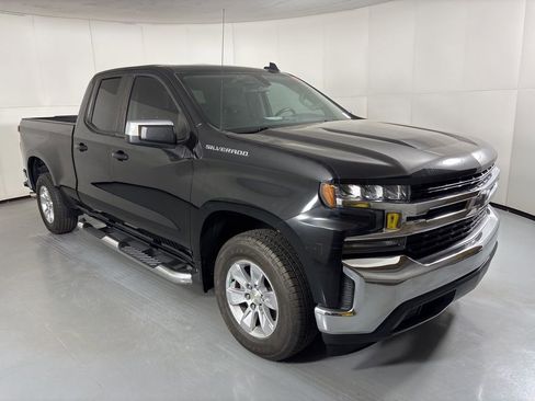 Used 2019 Chevrolet Silverado 1500 LT w/ All-Star Edition image 2