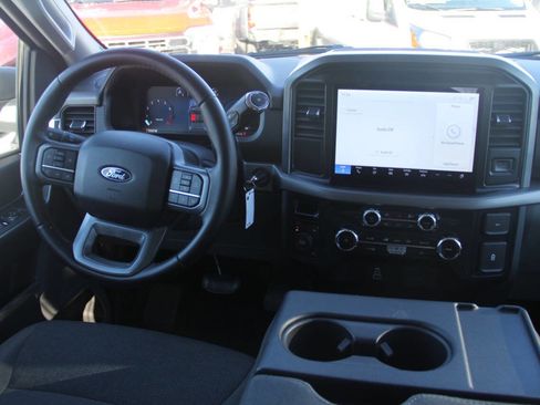 Used 2025 Ford F150 XLT w/ Equipment Group 301A Standard image 14
