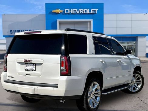 Used 2017 GMC Yukon SLT w/ Premium Edition AWD/4WD image 4