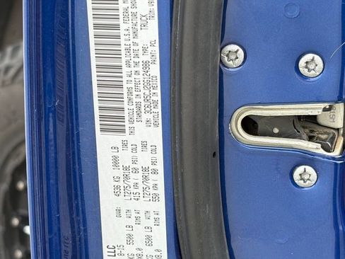 Used 2016 RAM 2500 Tradesman w/ Chrome Appearance Group image 28