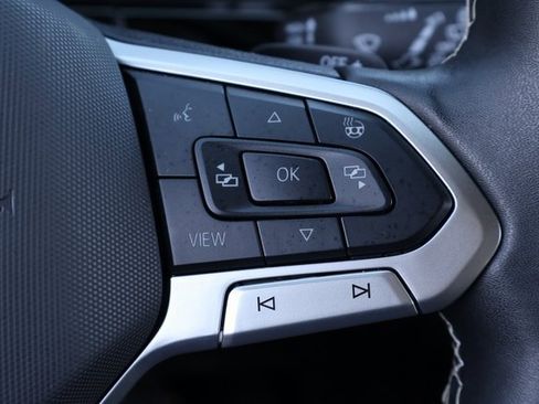 Certified 2024 Volkswagen Atlas SE image 22