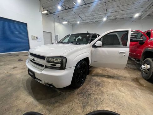 Used 2008 Chevrolet TrailBlazer SS w/ Sun And Sound Package AWD/4WD image 7