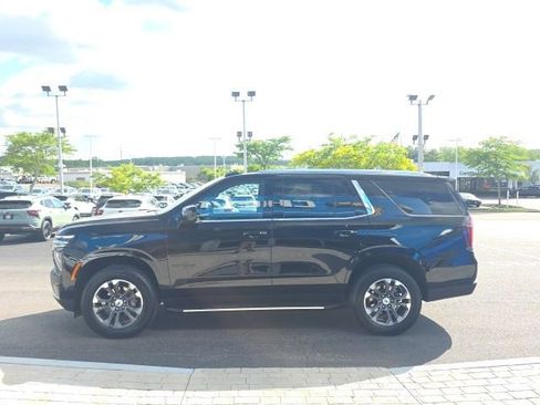 Used 2025 Chevrolet Tahoe LT w/ LPO, Dark Essentials Package AWD/4WD image 5