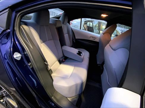 Used 2020 Toyota Corolla SE w/ SE Premium Package FWD image 19