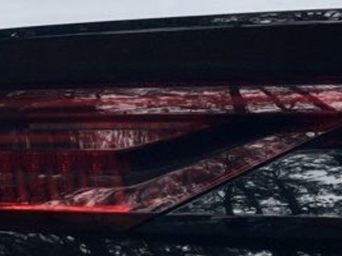 Used 2019 Audi Q8 Premium Plus w/ Premium Plus image 9