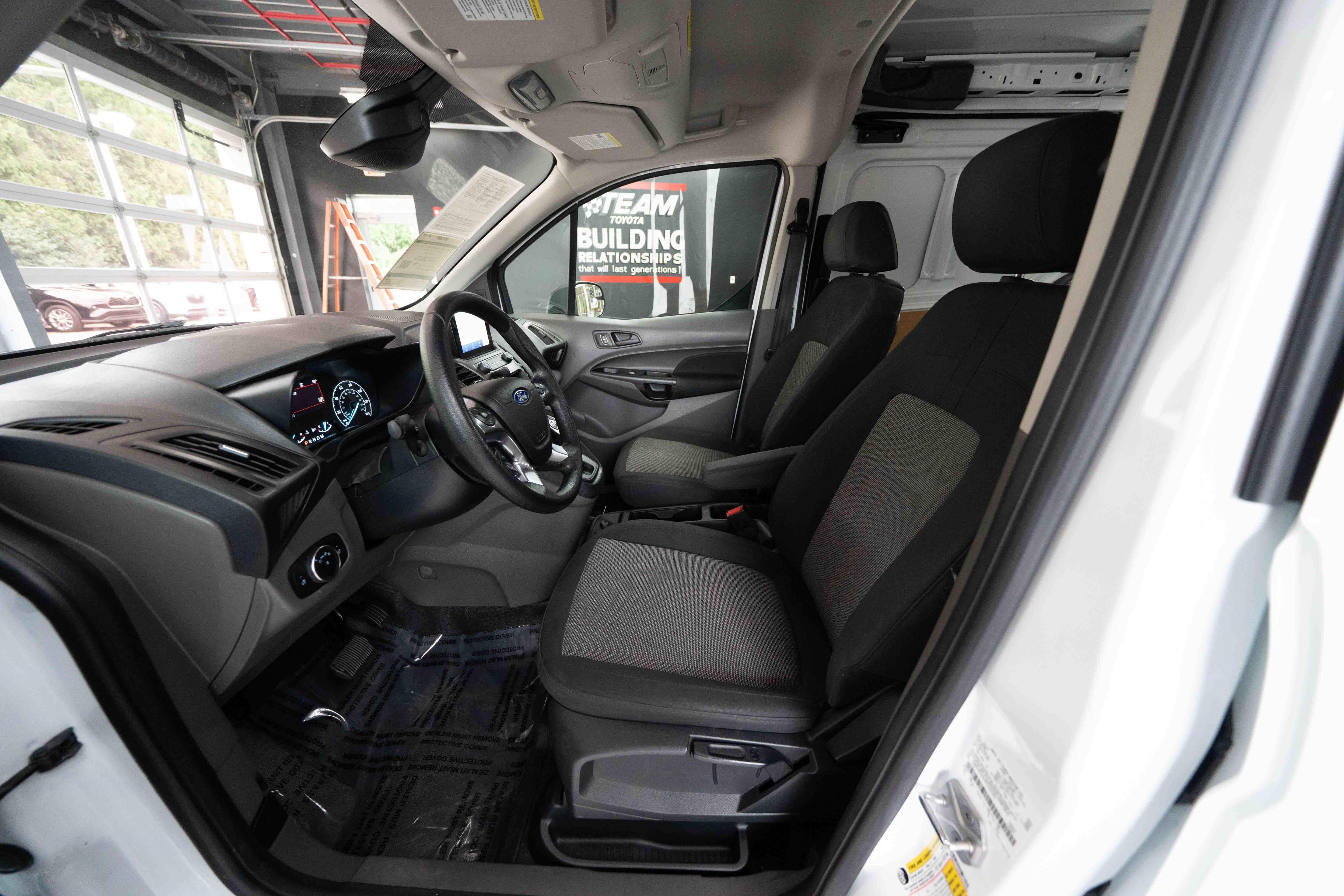 Used 2022 Ford Transit Connect XL FWD image 9