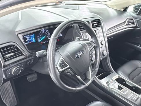 Used 2018 Ford Fusion SE w/ Equipment Group 601A image 34