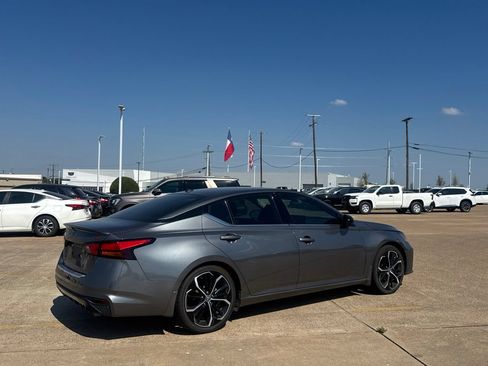 Certified 2023 Nissan Altima 2.5 SR w/ SR Premium Package FWD image 25