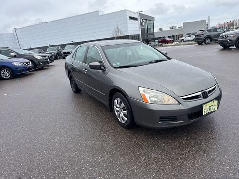 Used 2006 Honda Accord EX image 3