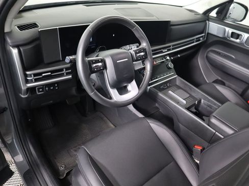 Used 2025 Hyundai Santa Fe XRT image 9