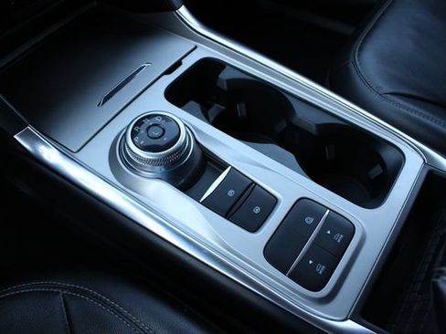 Used 2022 Ford Explorer Limited RWD image 18