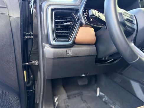 Used 2024 GMC Canyon AT4 AWD/4WD image 25