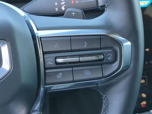 Used 2025 GMC Terrain Elevation image 21