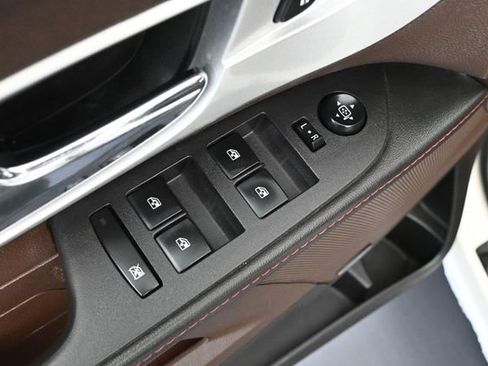 Used 2014 Chevrolet Equinox LT w/ Power Convenience Package FWD image 19