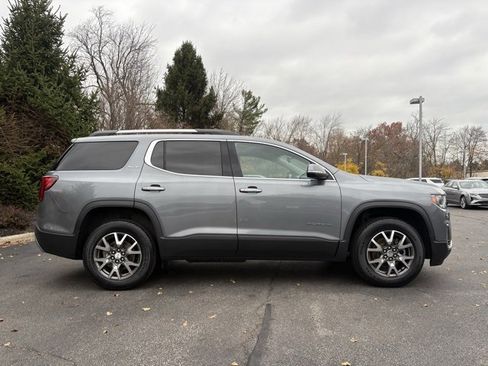 Used 2020 GMC Acadia SLE w/ Driver Convenience Package image 8