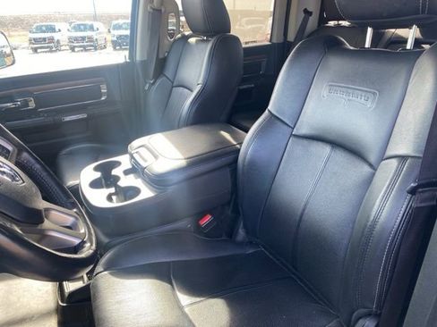 Used 2018 RAM 1500 Laramie image 9