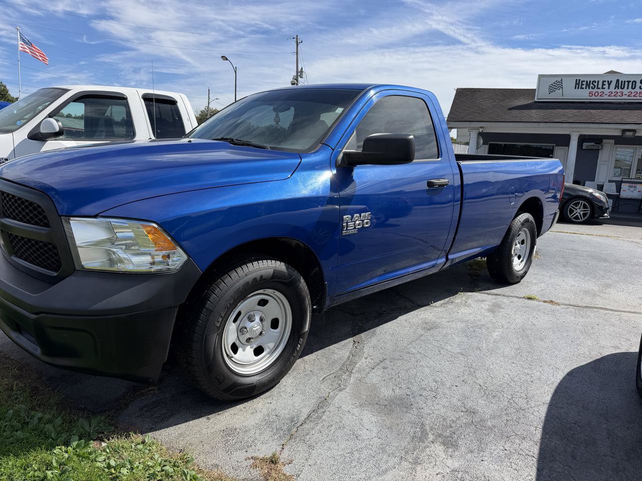 Used 2019 RAM 1500 Tradesman RWD image 2