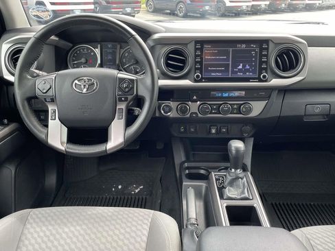 Used 2023 Toyota Tacoma SR5 w/ Technology Package AWD/4WD image 4
