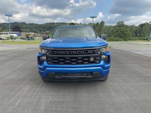Used 2022 Chevrolet Silverado 1500 Custom AWD/4WD image 9