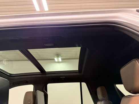 Used 2023 Chevrolet Tahoe High Country image 10