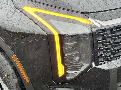 New 2026 Kia Sportage S AWD/4WD image 9