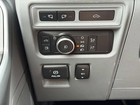 Used 2022 Ford F150 XLT w/ Equipment Group 302A High AWD/4WD image 25