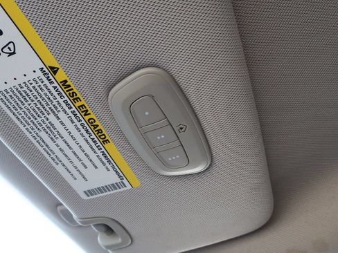 Used 2017 Chrysler Pacifica Touring-L Plus FWD image 28