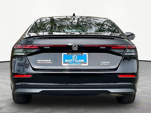 Used 2024 Honda Accord Sport image 7