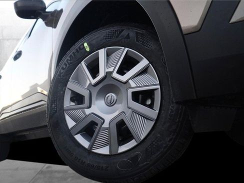 New 2026 Nissan Kicks S image 3