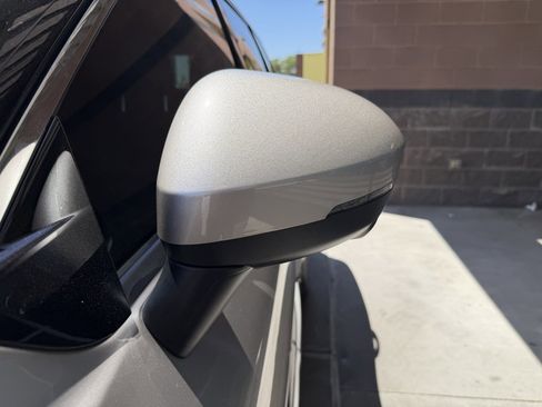 Used 2025 Nissan Rogue Platinum FWD image 12