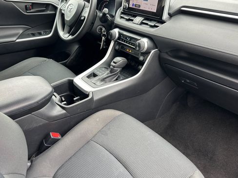 Used 2024 Toyota RAV4 LE image 16