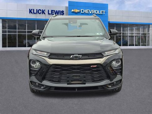 Used 2021 Chevrolet TrailBlazer RS w/ Technology Package image 2