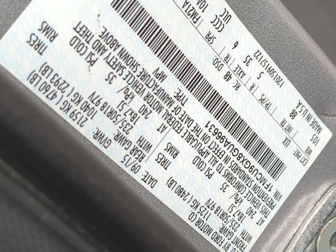 Used 2016 Ford Escape SE w/ SE Leather Comfort Package image 39