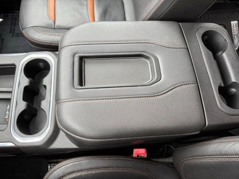 Used 2022 GMC Sierra 1500 AT4 w/ AT4 Premium Package image 17