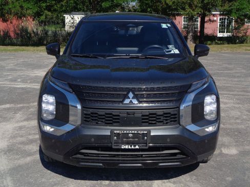 Used 2024 Mitsubishi Outlander SE Black Edition AWD/4WD image 2