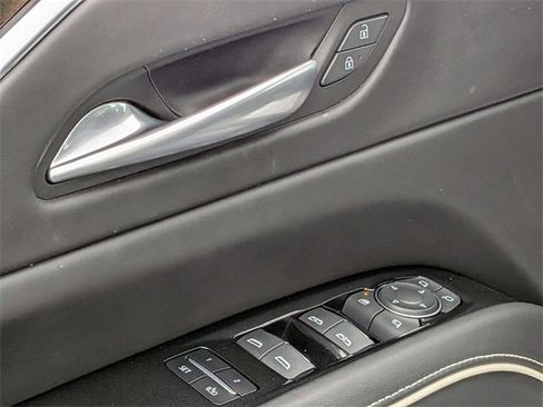 Used 2023 Cadillac Escalade Premium Luxury Platinum w/ Heavy-Duty Trailer Package image 11