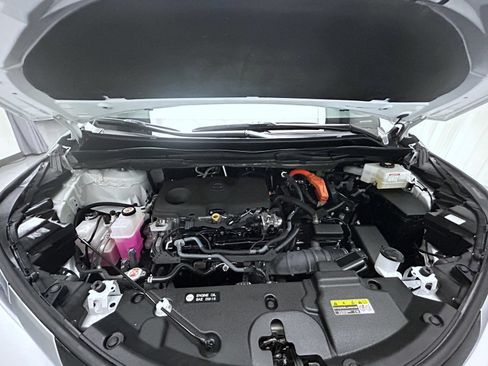 Used 2023 Toyota Sienna XSE AWD/4WD image 23