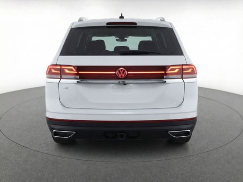 Used 2025 Volkswagen Atlas SE image 7