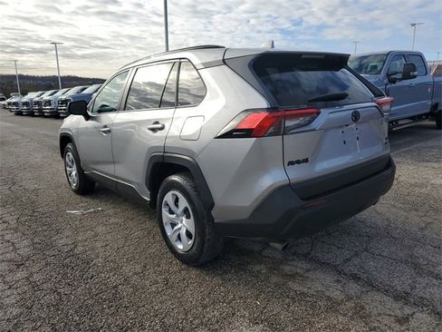 Used 2020 Toyota RAV4 LE image 6