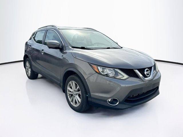 Certified 2017 Nissan Rogue Sport SV w/ SV Premium Package AWD/4WD image 3