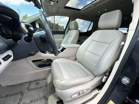 Certified 2022 GMC Acadia Denali w/ Denali Ultimate Package FWD image 19