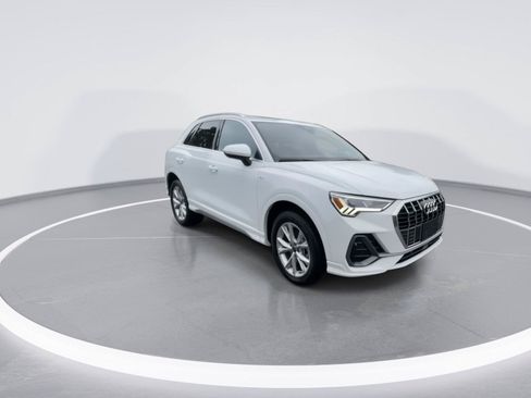 Used 2025 Audi Q3 2.0T Premium AWD/4WD image 2