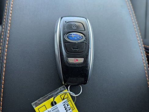Used 2019 Subaru Crosstrek 2.0i Limited w/ Moonroof Package w/Navigation AWD/4WD image 36